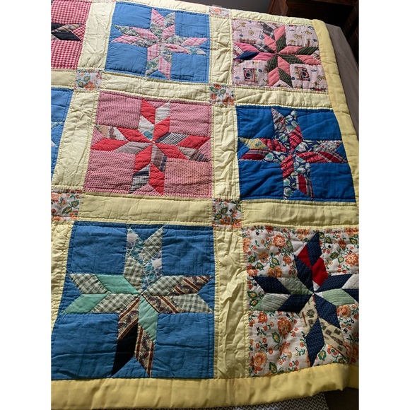 Full size handmade yellow backing cross quilt - Picture 9 of 10